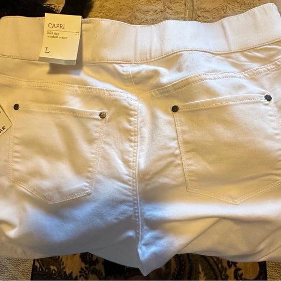 Style & Co - Picture 5 of 13